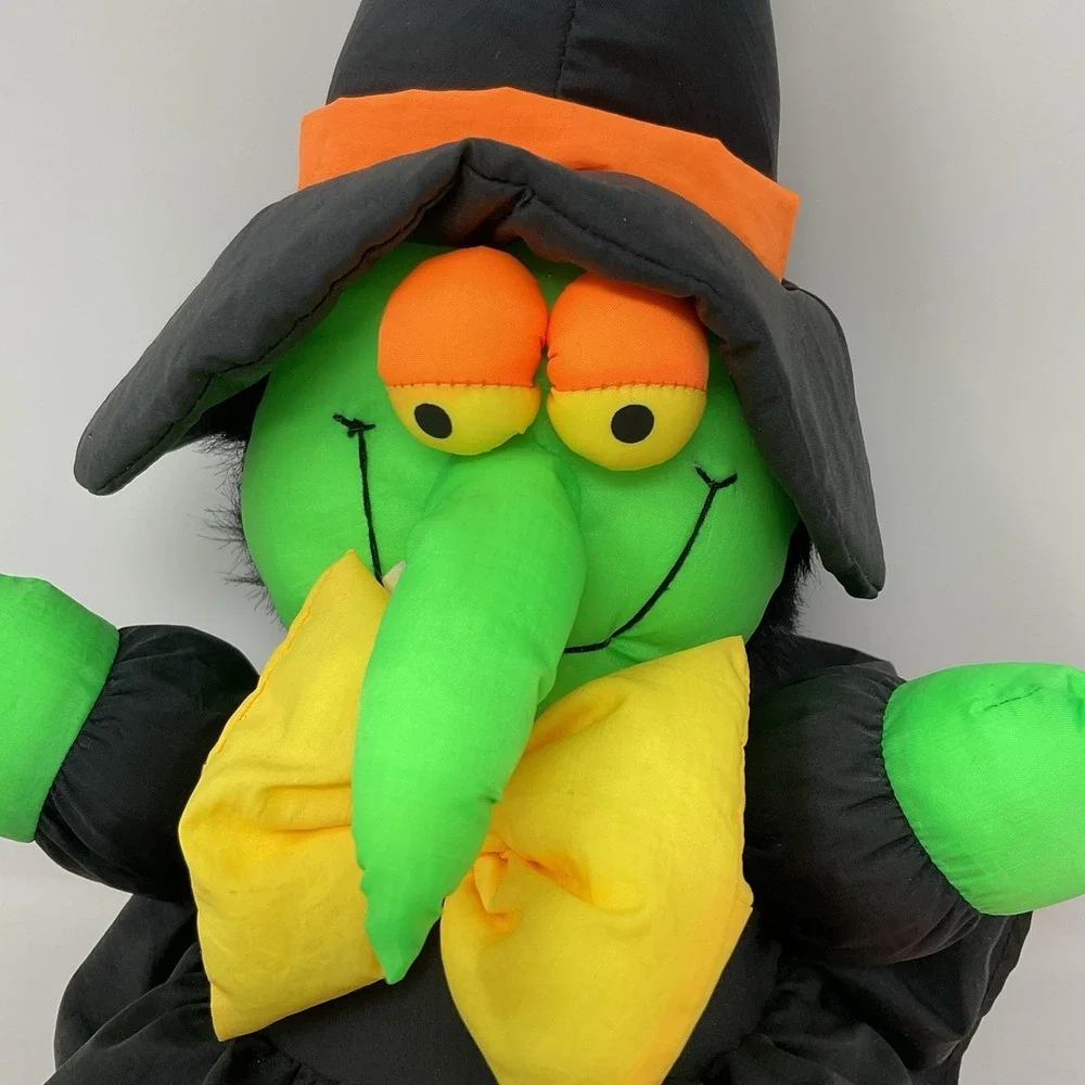 TB Trading Snaggle Tooth Witch Halloween‎ Stuffed Plush Nylon Vintage
